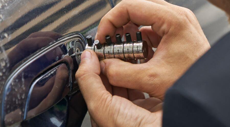 Professional gutter cleaning in Antonito, CO